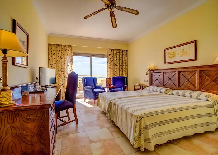 Sbh Palace Thalasso & מלון 4*