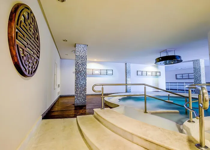 Отель Sbh Palace Thalasso & 4*