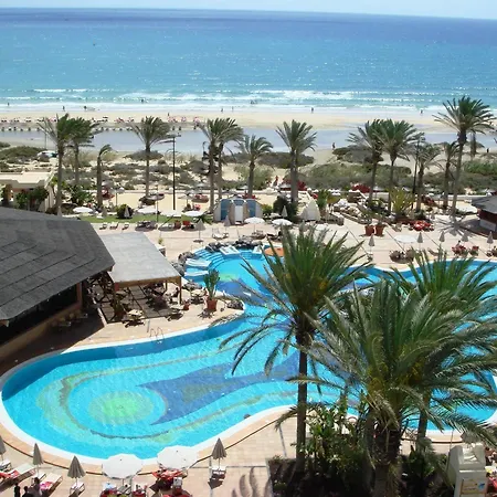 Sbh Palace Thalasso & מלון קוסטה קלמה